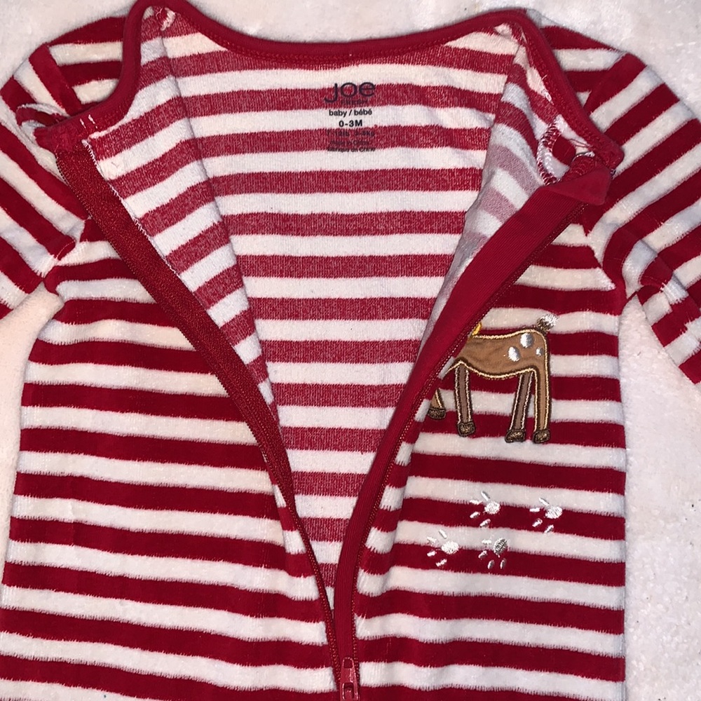 Joe Fresh Baby Boy Red Striped Reindeer One Piece Footie 0-3M - Picture 6 of 8